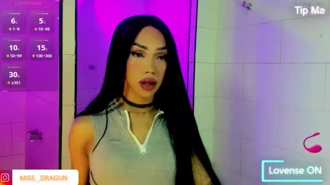 Snapshot of nickynoa chatting on September 24, 4:19 am Nicky online show from September 24, 4:19 am