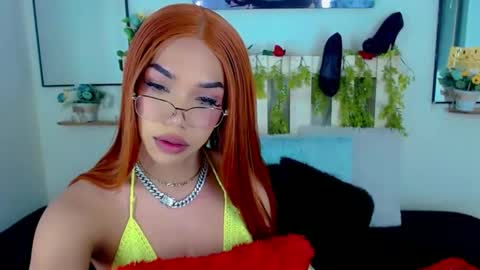 Snapshot of nickynoa chatting on February 3, 2:47 am Nicky online show from February 3, 2:47 am
