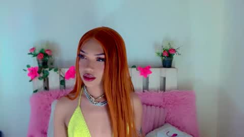 Snapshot of nickynoa chatting on January 25, 10:18 pm Nicky online show from January 25, 10:18 pm