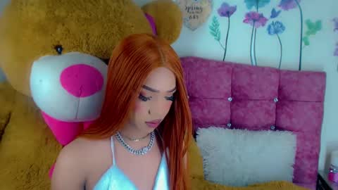 Snapshot of nickynoa chatting on February 13, 9:06 pm Nicky online show from February 13, 9:06 pm