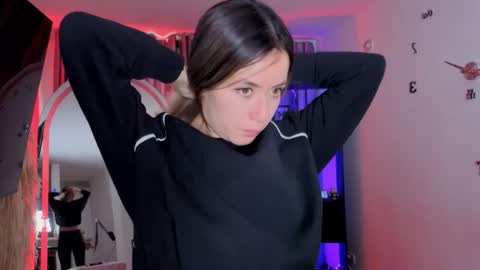 Nicky online show from April 4, 8:38 pm