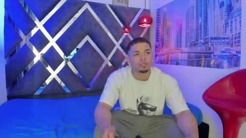 nico_blaze7 online show from February 3, 7:40 pm