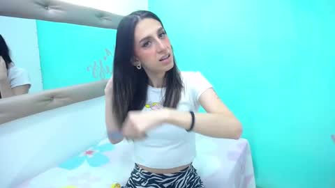 nicol_grey1302 online show from February 10, 3:20 am