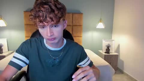 nicolasferrer18 online show from November 16, 7:27 pm