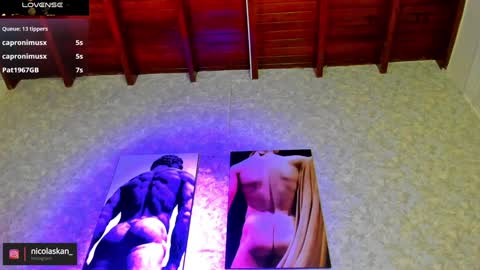 Nicolas online show from January 31, 4:27 pm