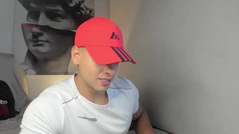 Snapshot of nicolasmuscle chatting on March 11, 11:15 pm Andres online show from March 11, 11:15 pm