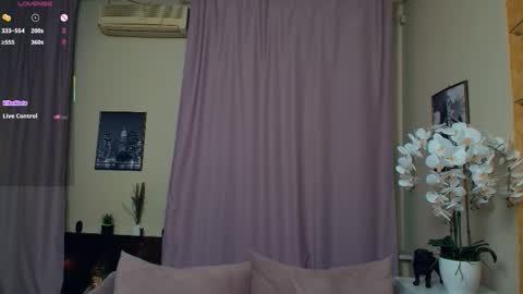 Nicoletta online show from February 23, 9:39 pm