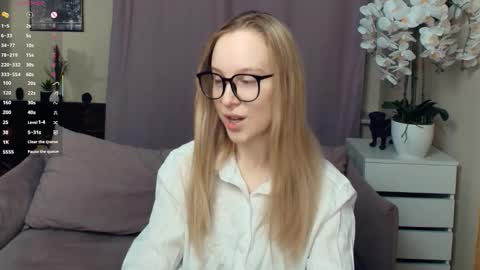 Nicoletta online show from January 14, 7:00 pm