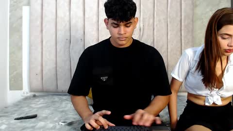 nicole_and_thiago online show from February 6, 2:33 am