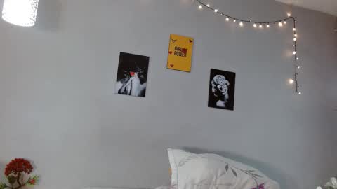 nicole_mayer01 online show from October 19, 12:32 pm