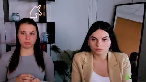 Snapshot of nicole_muah chatting on September 24, 9:27 am nicole_muah online show from September 24, 9:27 am