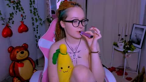 Nicole online show from February 12, 9:54 pm