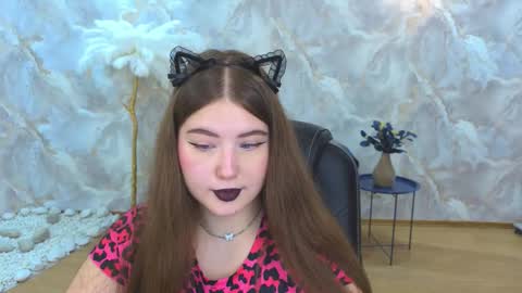 nicolefoxery online show from October 12, 7:27 pm