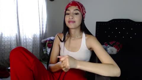 Nicole online show from November 20, 8:28 pm