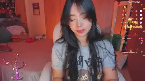 Snapshot of nicollemeyer chatting on October 15, 10:38 am Nicolle Go to Visit online show from October 15, 10:38 am