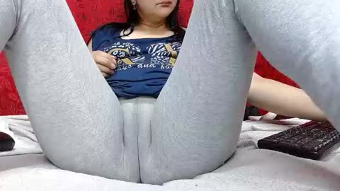 NICOLLE online show from November 24, 11:58 pm