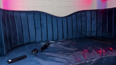 Nicollette Miller online show from March 4, 3:26 pm