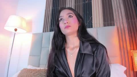 NICOL online show from April 6, 11:11 am