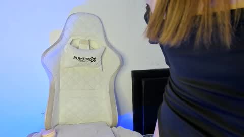 Nicol online show from December 19, 10:16 pm