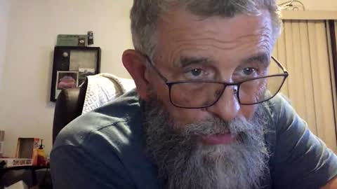 nightmoves1970 online show from February 1, 4:31 am