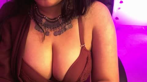 nightqueen107446 online show from November 6, 5:43 am