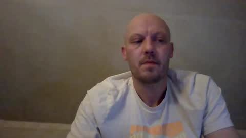 nighttime online show from January 1, 2:09 am