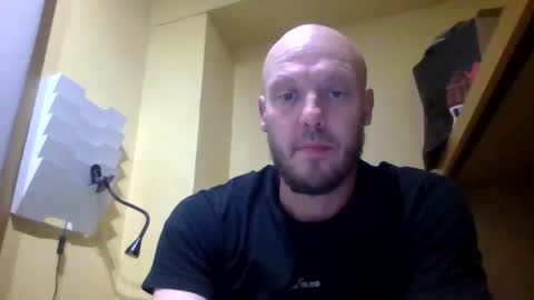 nighttime online show from October 10, 10:47 pm