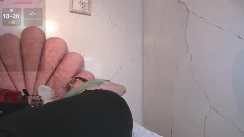 Anni online show from March 5, 5:38 am