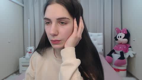 nikastarkk online show from February 19, 10:20 pm