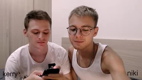 Snapshot of nikikerry_cum_ chatting on October 18, 1:48 pm nikikerry_cum_ online show from October 18, 1:48 pm