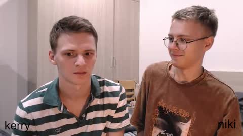 Snapshot of nikikerry_cum_ chatting on October 15, 3:57 pm nikikerry_cum_ online show from October 15, 3:57 pm