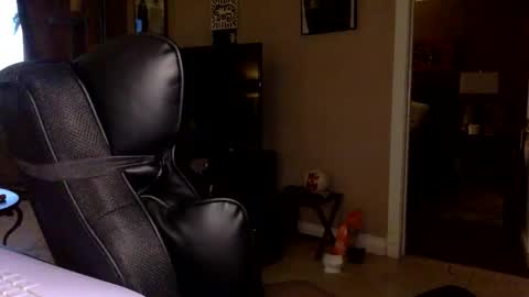 NikkiCums online show from November 14, 12:46 am