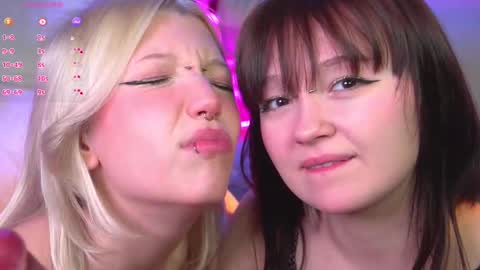 Snapshot of nikkisilk chatting on February 17, 7:01 pm Stassy Krissy Aria Lina online show from February 17, 7:01 pm