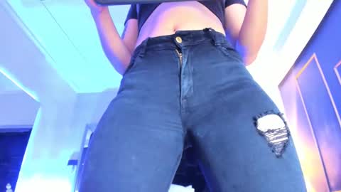     online show from March 10, 7:07 pm