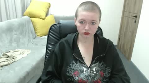 nikkysnow online show from September 23, 8:30 am
