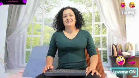 Snapshot of nikol32__ chatting on September 29, 2:27 pm dayan online show from September 29, 2:27 pm