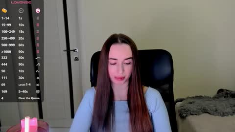      online show from November 11, 4:36 am