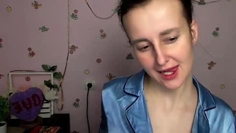 Nikolleta online show from February 10, 8:45 pm