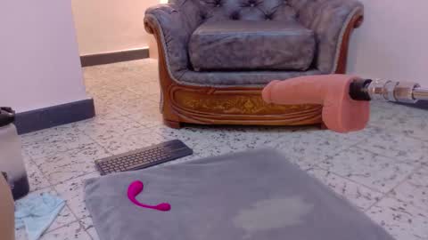  NIKY SMIT  online show from February 7, 12:30 pm