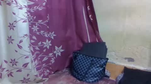 nilah online show from January 8, 6:25 pm