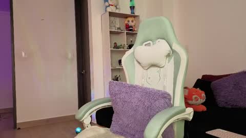 Nina Neon Nostrade online show from April 16, 10:23 pm