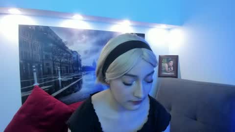 Nina online show from June 22, 9:11 pm