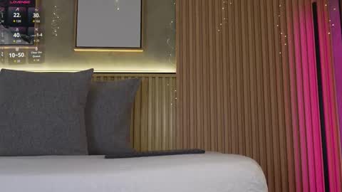 NINA online show from February 4, 11:58 am