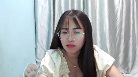Ninaa202 online show from June 7, 6:07 am