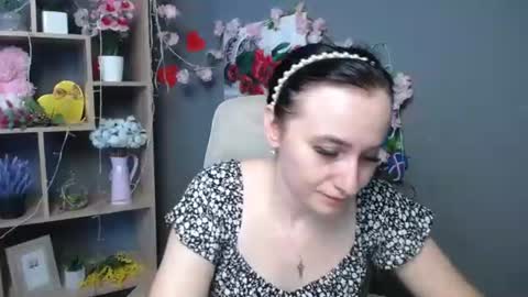 ninaflawlees online show from July 3, 7:57 am