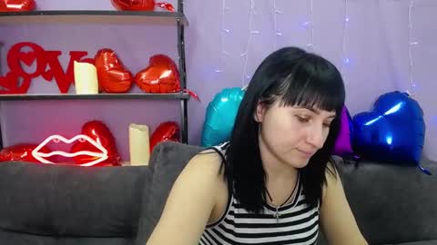 Snapshot of ninaflawlees chatting on March 1, 10:21 pm ninaflawlees online show from March 1, 10:21 pm