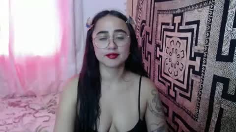 N I N A online show from November 11, 8:00 pm