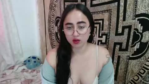 Snapshot of ninakravtz chatting on September 16, 2:53 pm N I N A online show from September 16, 2:53 pm