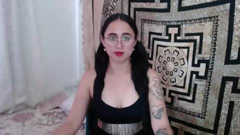 Snapshot of ninakravtz chatting on January 28, 7:21 pm N I N A online show from January 28, 7:21 pm