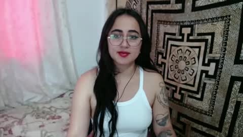 Snapshot of ninakravtz chatting on September 27, 3:21 pm N I N A online show from September 27, 3:21 pm